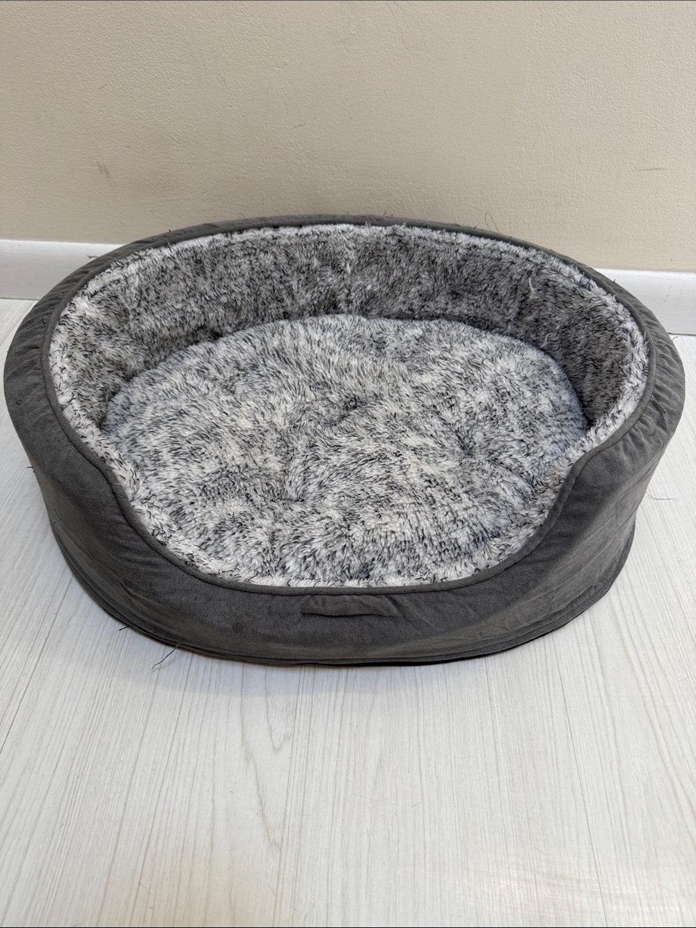 New Gray Faux Fur & Suede Oval Bed